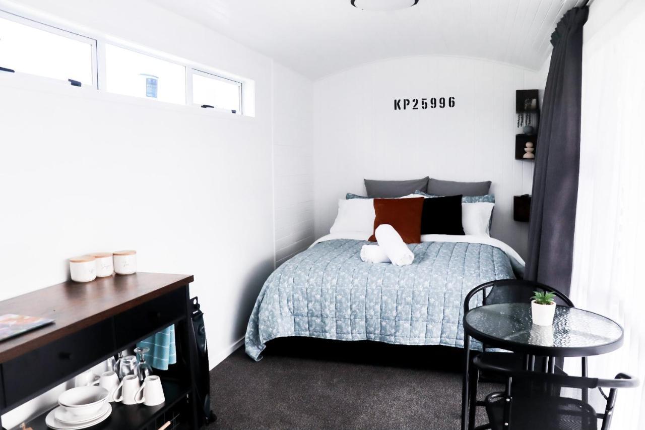 Rustic Rails Accommodation Dargaville Bagian luar foto